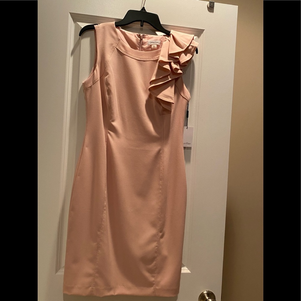 Calvin Kline dress NWT size 6 Stunning